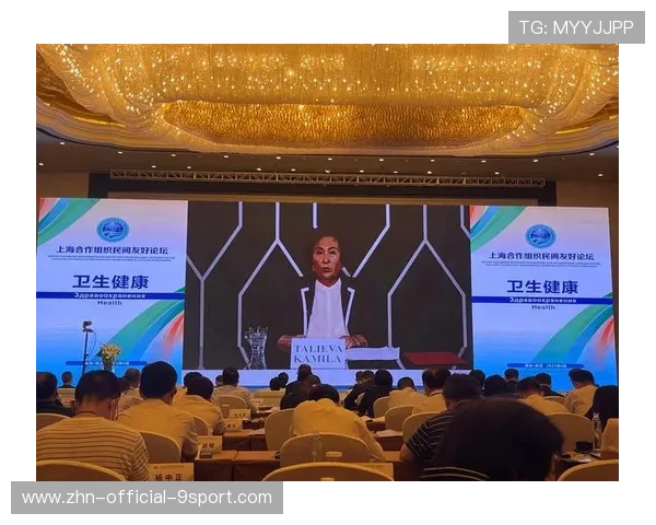 国际拳击裁判在执法中采用医学顾问与录像复核提高判罚可信度,国际拳击比赛叫什么